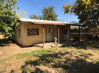 7812 Middleton Ln, Lamont, CA 93241