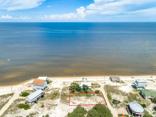 13 Sailfish St #1, Panacea, FL 32346