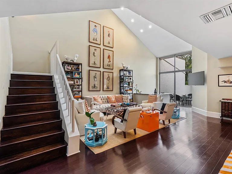 2443 Windsor Way Ct — Photo 10