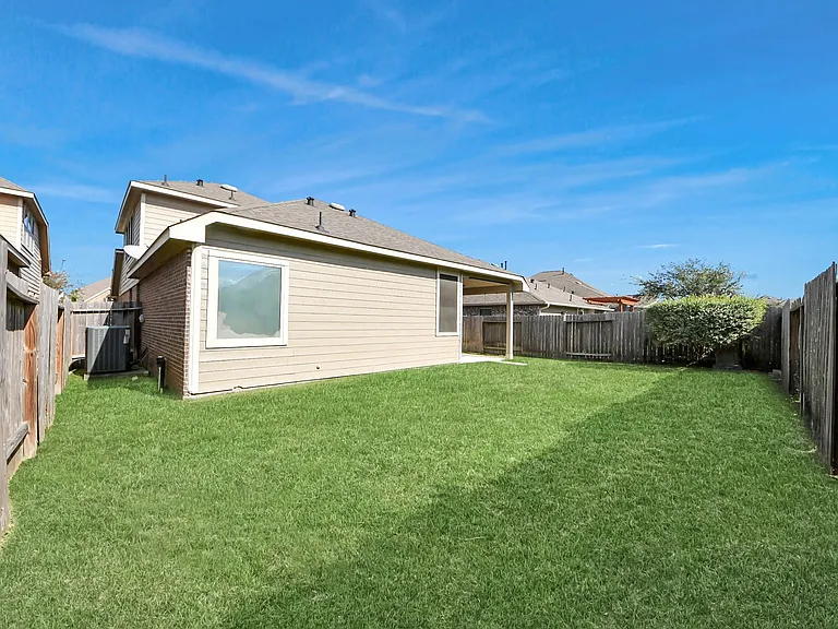 17010 Upper Ridge Ln — Photo 37