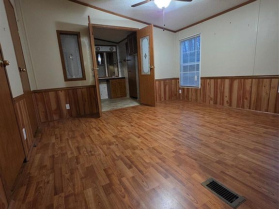 2nd image of 1044 Rabbit Trl