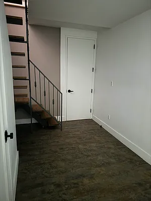 Rented by Delmark Realty LLC | media 31