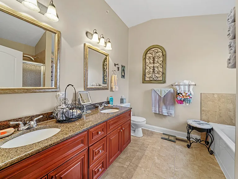3930 Wehrman Ave — Photo 20