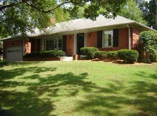 207 Choctaw Rd, Indian Hills, KY 40207