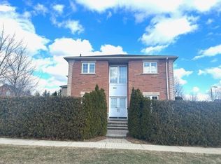 301 Mohawk Rd, Oakville, ON L6L 6P9