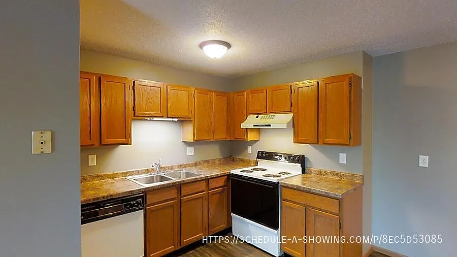 2 bed, 1000 sqft, $1,295 — Photo 2