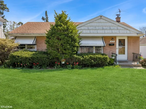 1315 Webster Ln, Des Plaines, IL 60018