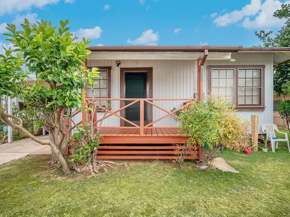 8523 Elepaio Rd, Kekaha, HI 96752