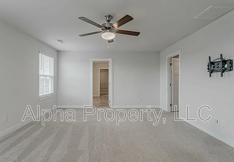 921 Saint Elmos Ct — Photo 26