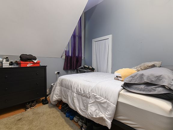 4th image of 2946 N Elston Ave