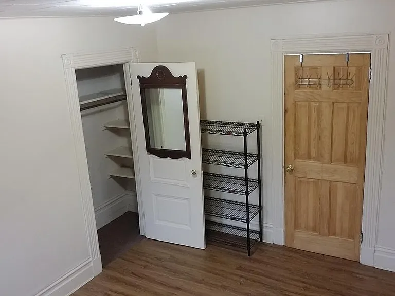 1372 Gipson St #2 — Photo 10
