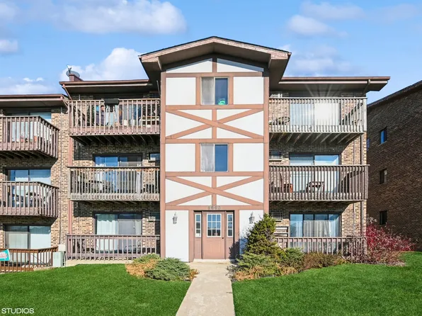 3660 W 119th St APT 202, Alsip, IL 60803