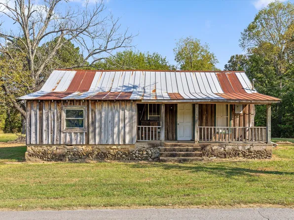 1076 Taylor Broome Rd, Chickamauga, GA 30707