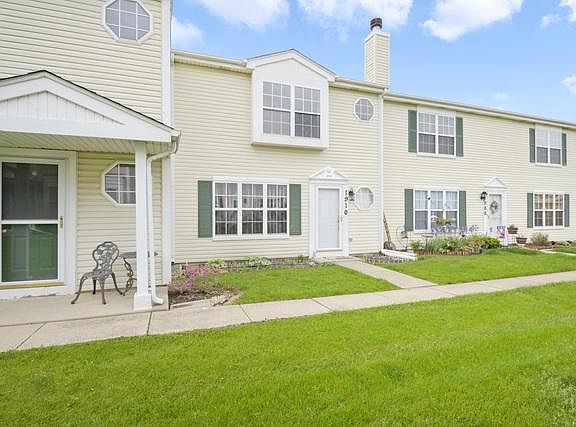 2nd image of 1910 Cherrywood Ct #1910