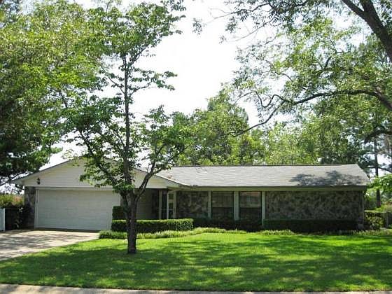 1st image of 502 Gawin Dr