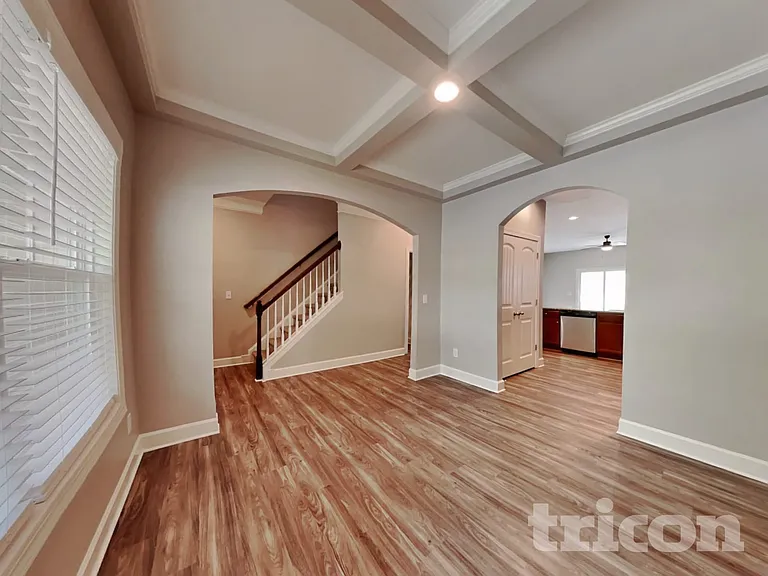 4724 Abbey Park Rd — Photo 5