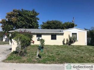 182 W 35th St, Riviera Beach, FL 33404