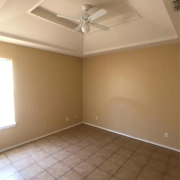 2027 W Western Dr #2 — Photo 7