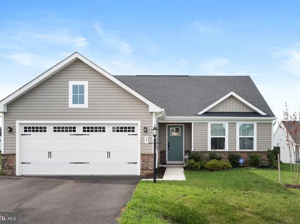 27 Wyoming Way, Hedgesville, WV 25427