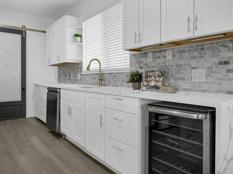 304 Milby St #1 — Photo 7