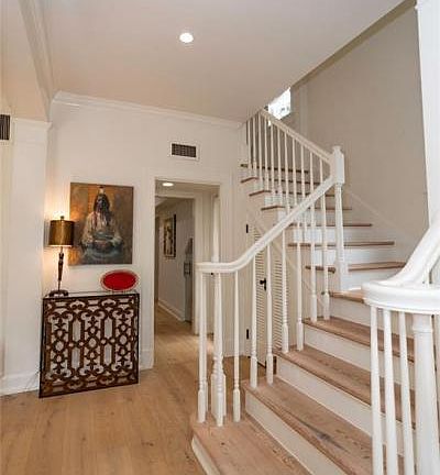 4th image of 22 Farnham Pl