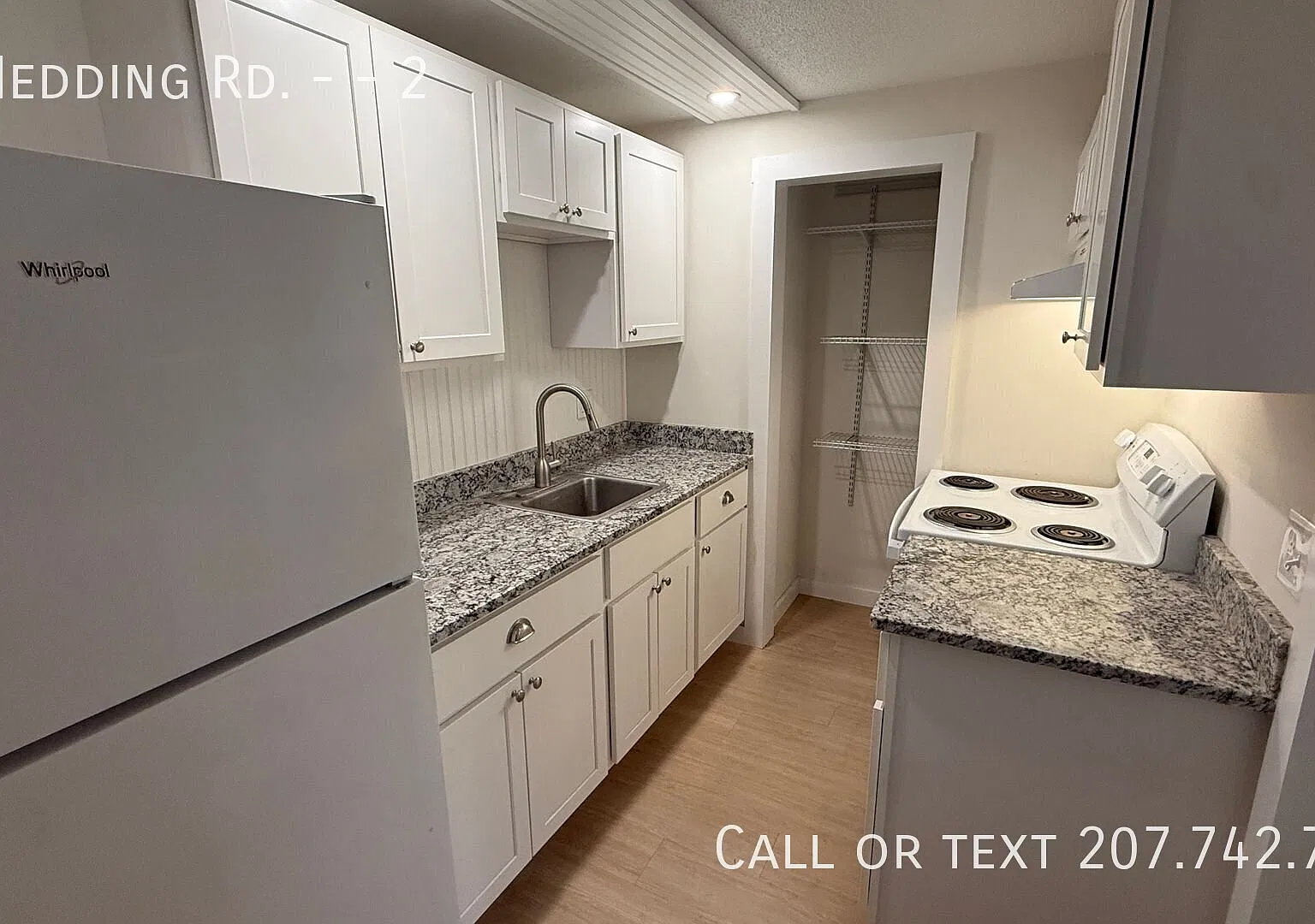 Nicely Renovated Studio in Country Setting with Hot Water and Electricity Included! — Photo 2