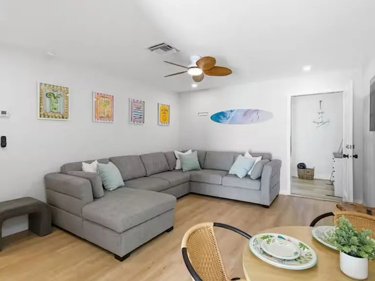 2147 Washington Ave — Photo 4