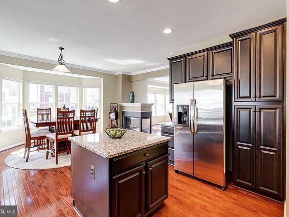 4th image of 4469 Bedford Cove Ln #2756