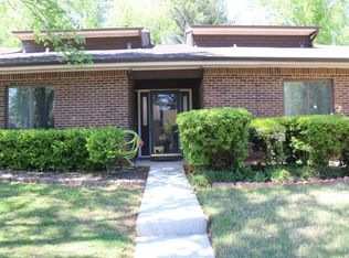 1457 Stoneleigh Cir, Stone Mountain, GA 30088