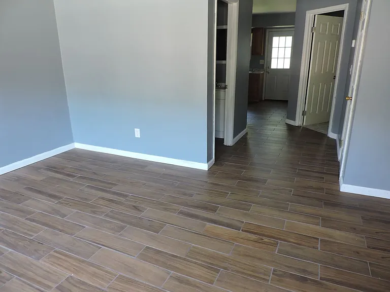 143 Spruance Rd — Photo 5