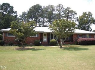 2219 Myra Ln, Snellville, GA 30078