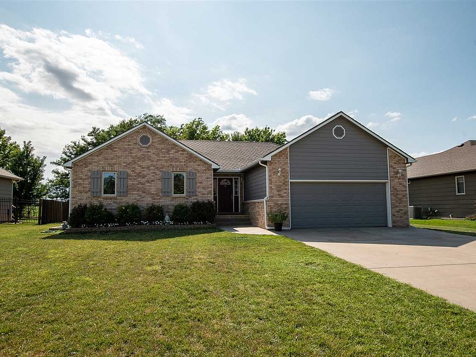 1st image of 205 Meadowlark Ct