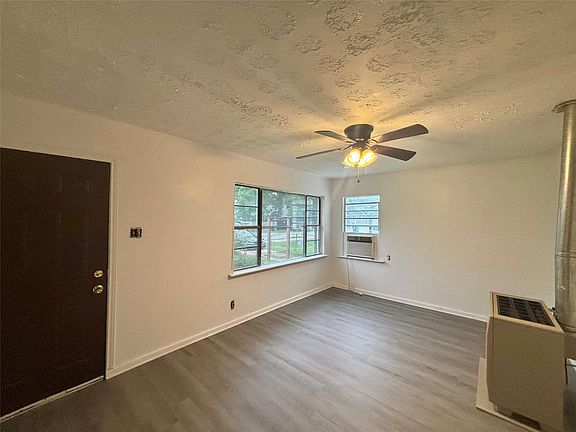 5th image of 6814 Covington Dr
