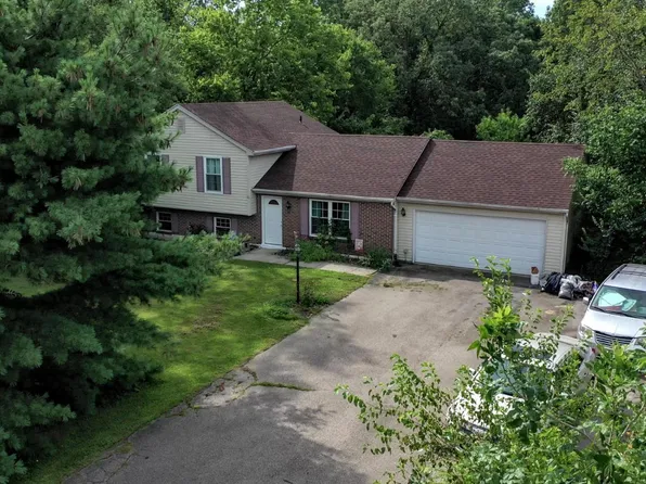 9029 Arrowcreek Dr, Oregonia, OH 45054