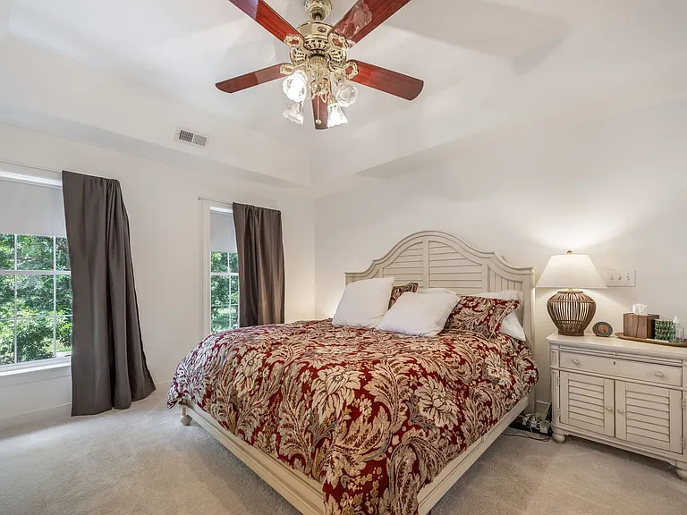 26 Kirby Ln — Photo 22