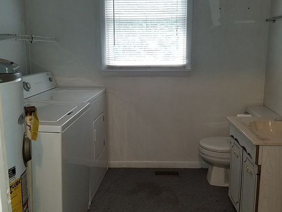 4th image of 65 S Castle Dr
