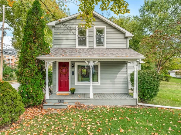 303 S New Castle St, New Wilmington, PA 16142