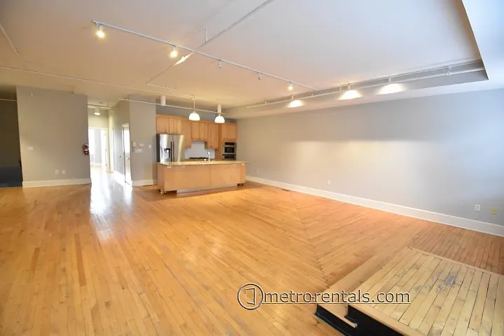 2 bed, 1500 sqft, $2,795 — Photo 3