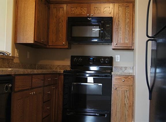 2nd image of 807 S Kiowa St Unit B