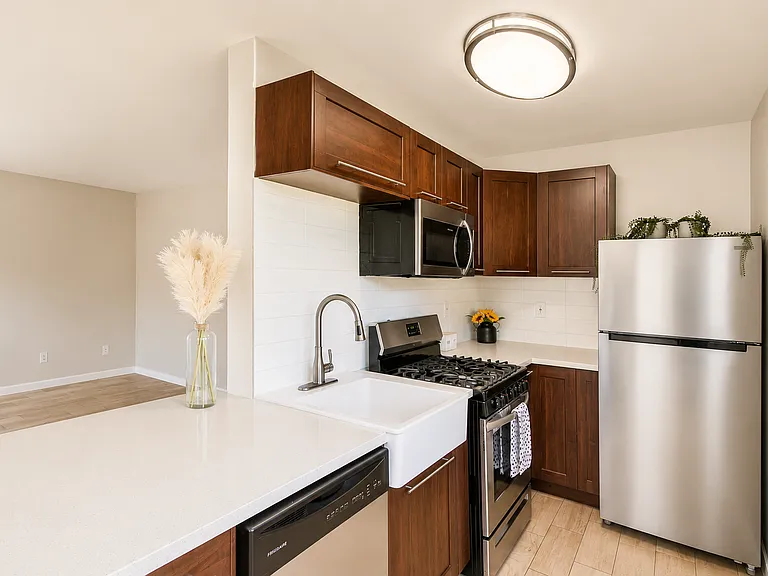 Deepwell Apartments — Photo 9