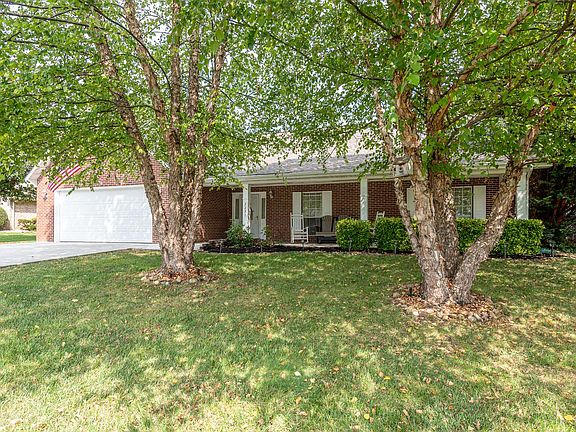 3rd image of 2231 Dublin Dr
