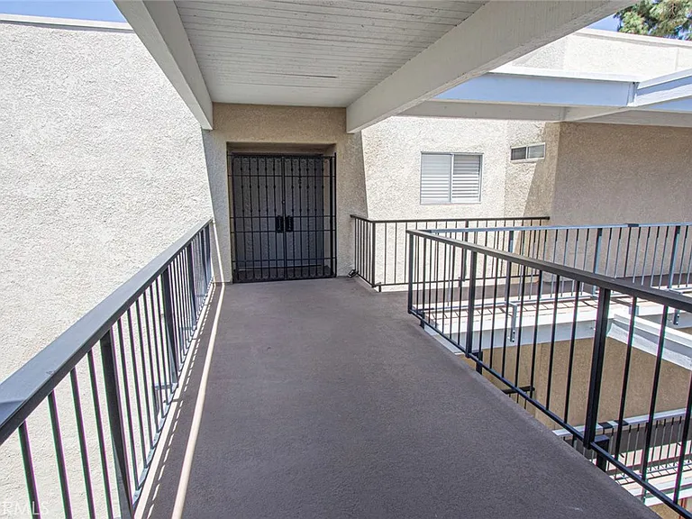 3241 San Amadeo #3C — Photo 6