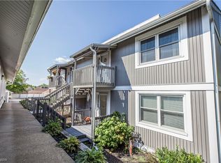 227 Portage Lakes Dr UNIT B, Coventry Township, OH 44319