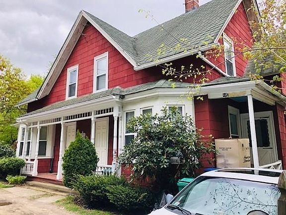 3rd image of 40 Lincoln St