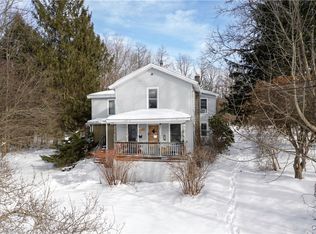 9202 Fenner Rd, Phoenix, NY 13135