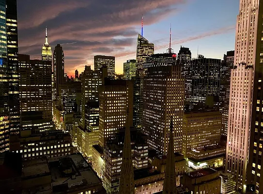 Rented by R New York | media 21