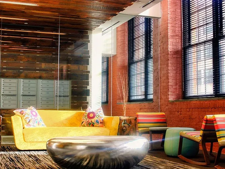 Winchester Lofts — Photo 4