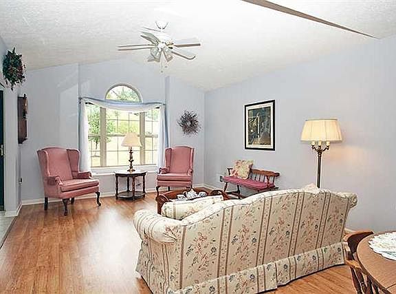 5th image of 359 Allandale Dr