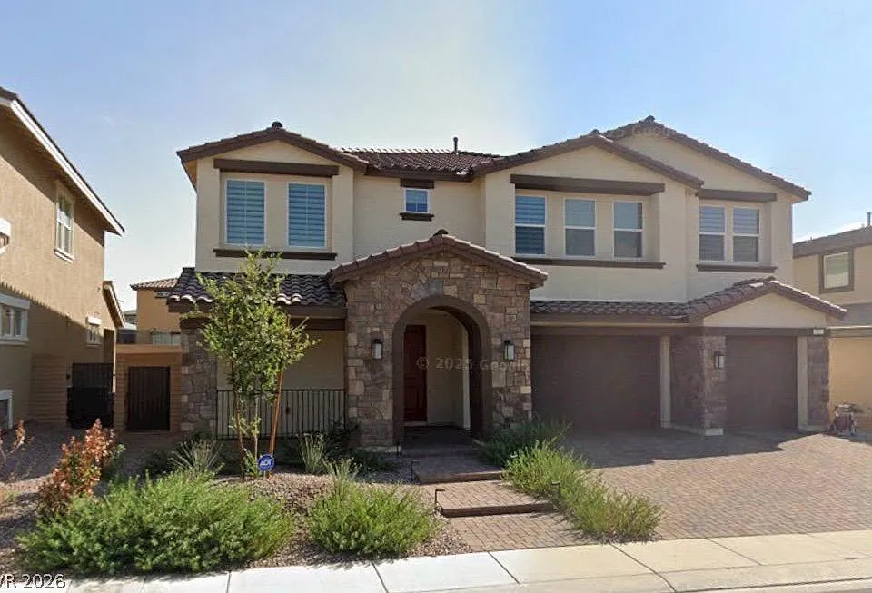 453 Spring Dove Ave