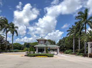 2400 Bridgewood Dr, Boca Raton, FL 33434